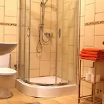 Kwiatkowskiego25 *